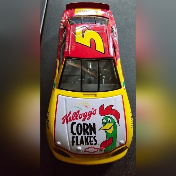 Terry Labonte #5 Kellogg's Corn Flakes 1998 Monte Carlo 1:24 Action NASCAR Car - Picture 1 of 4